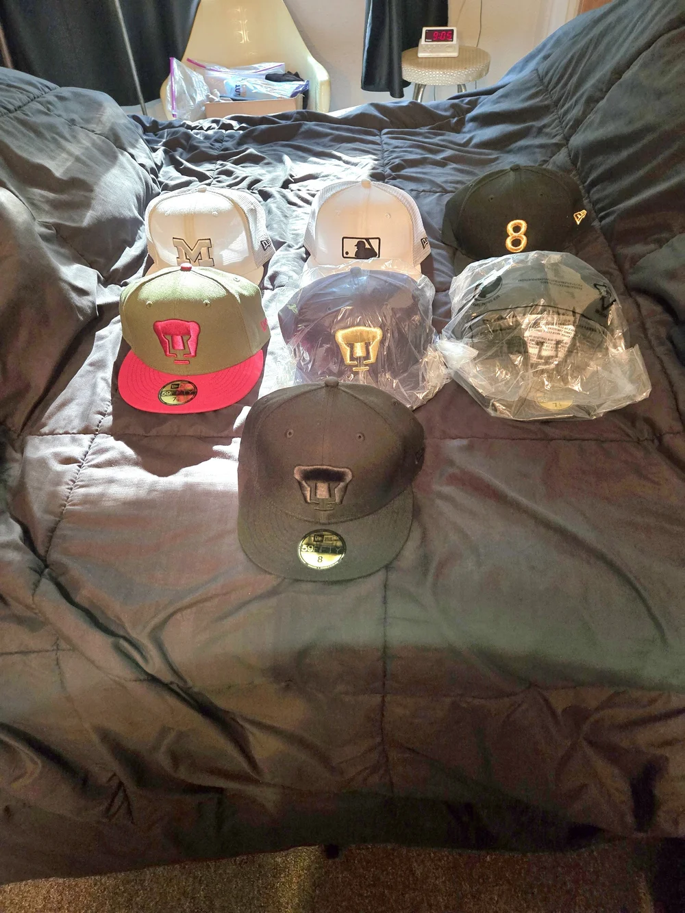 New Era 59fifty Detroit Tigers And Detroit  Lions And Puma Etc. 29 Hats Total